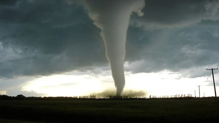 tornado over plains