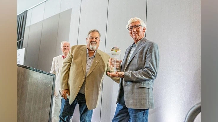 Redwood Circle award presented to Dale Deppe