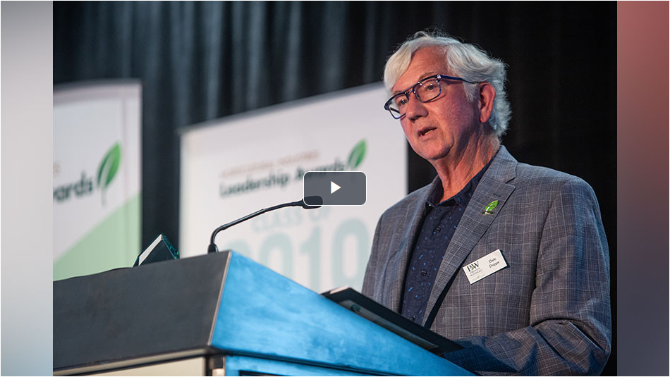 Dale Deppe speaks after receiving a Horticultural Industries Leadership Award, 2018.